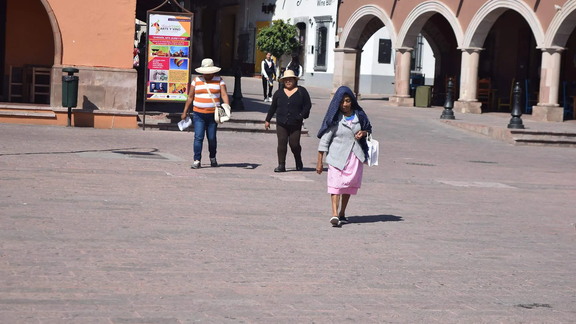 EN TEQUISQUIAPAN